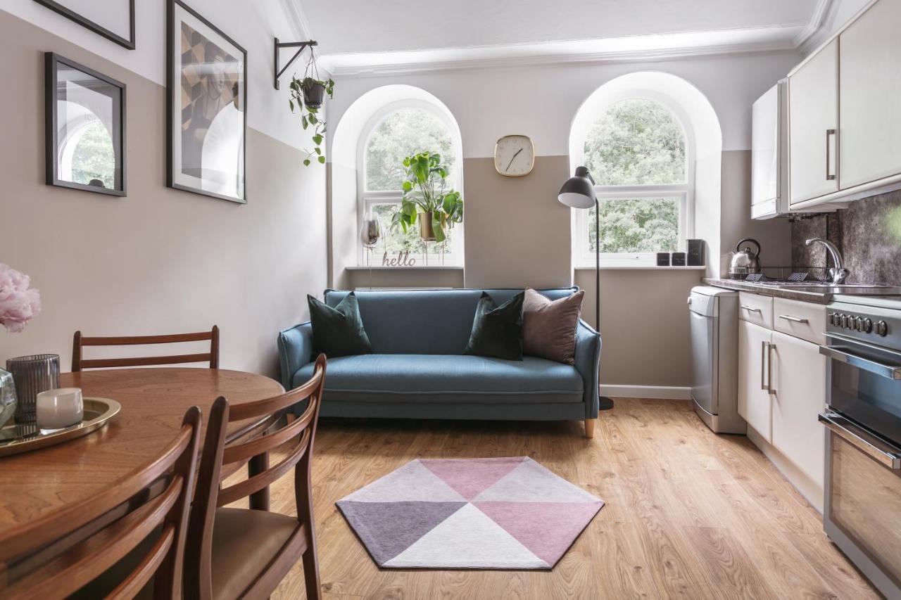 14 Church Street- Close To Windermere Train Station Екстер'єр фото